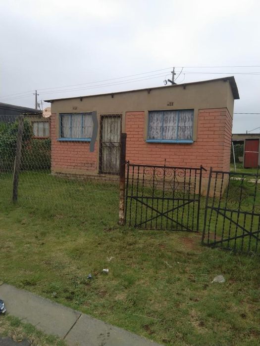 Property #2237600, House for sale in Tsakane Ext 13