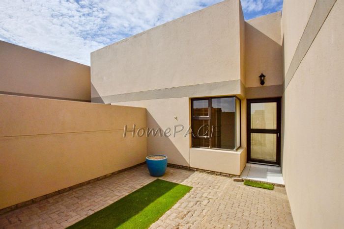 Property #2205132, Townhouse for sale in Meersig