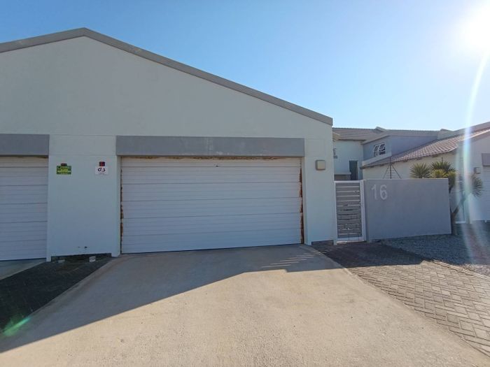 Property #2402220, Townhouse For Sale in Ocean View