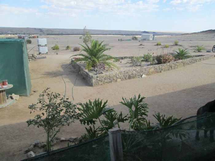 River Plots Small Holding For Sale: 10 hectares, pool, flatlet, solar power.