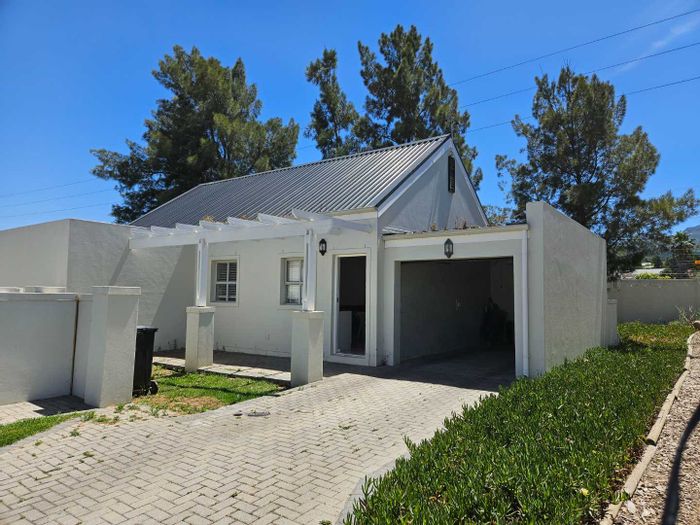 Property #2204314, House for sale in Stellenbosch Central
