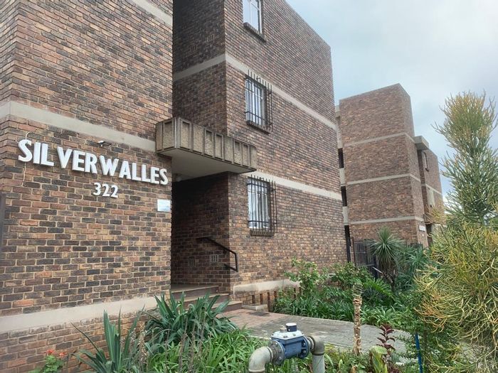 Property #2194902, Apartment for sale in Silverton