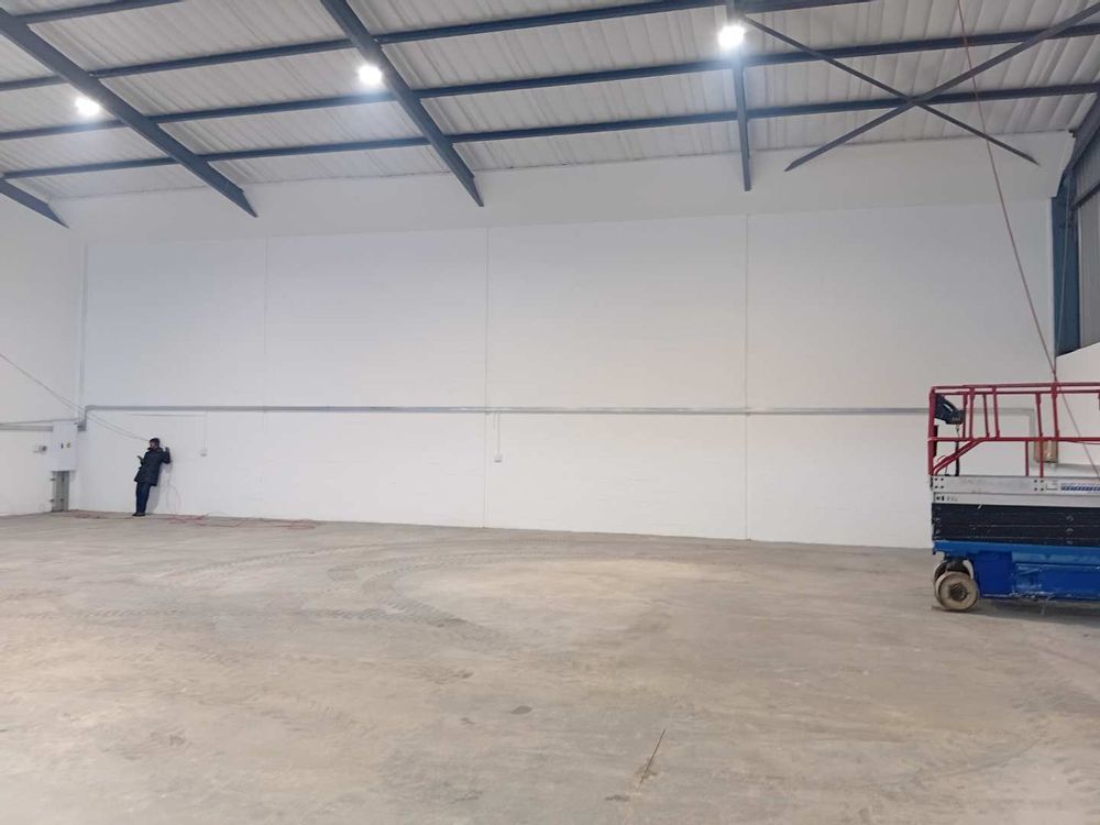 Complete unit - Warehouse interior example