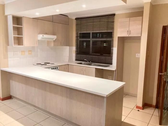 Property #2145406, Apartment for sale in Umhlanga Rocks