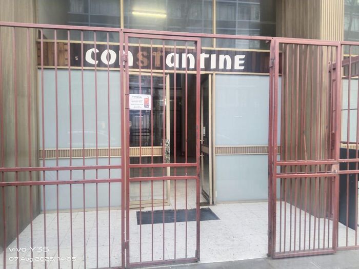 Hillbrow Apartment To Rent: 24-hour security, Wi-Fi, near schools and transport.
