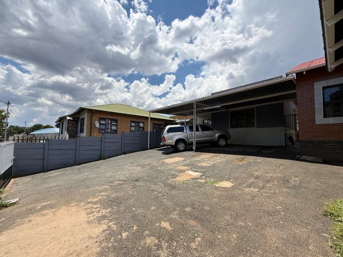 Property #2432613, House Rental Monthly in Hamberg