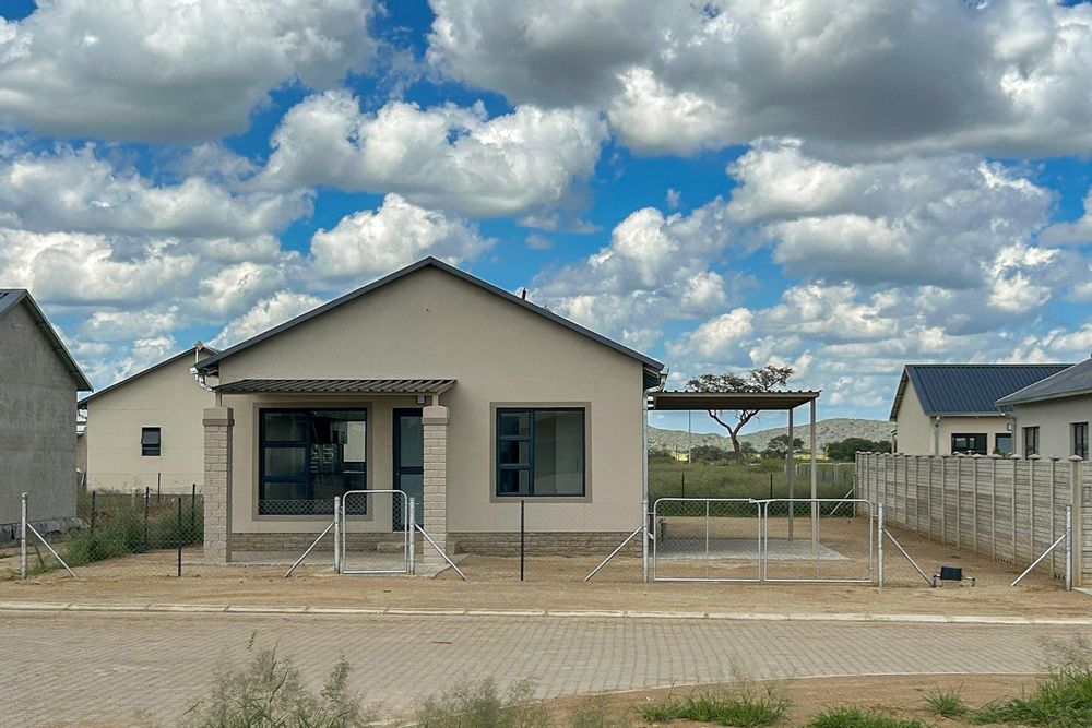 Full title house with plenty of room for future expansion.