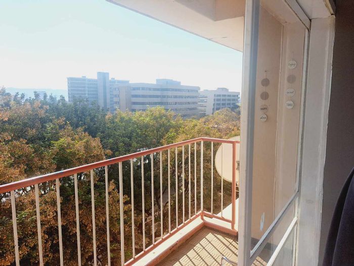 Sunnyside Apartment For Sale: 3 Bedrooms, Spacious Balcony, 24/7 Security, Garage!