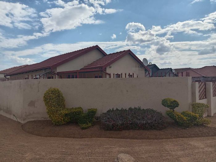 3-Bedroom House For Sale in Mabopane Central with spacious yard and secure parking.
