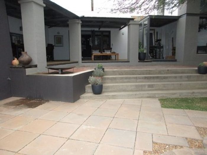 Property #1886554, House rental monthly in Klein Windhoek