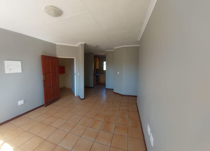 Property #2247845, Townhouse for sale in Amandasig Ext 4