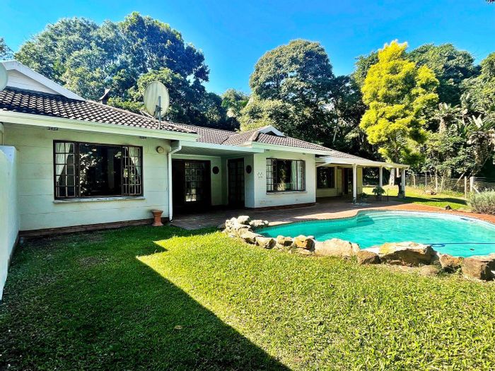 Property #2258050, Townhouse for sale in Kloof Central