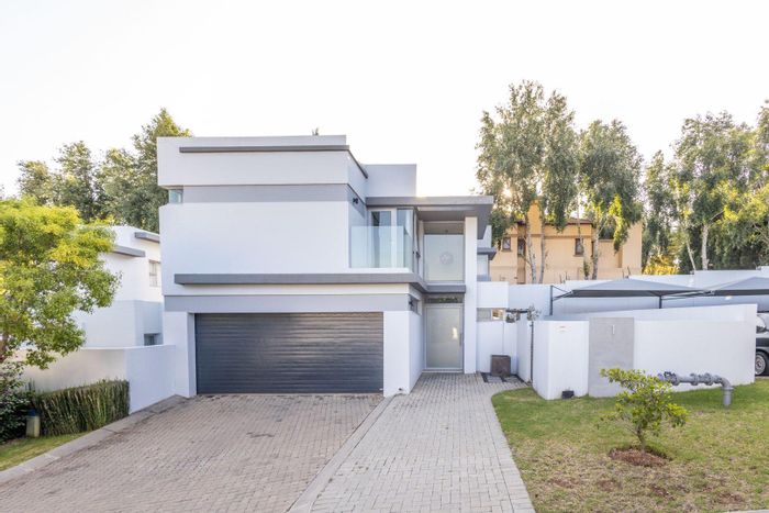 Property #2202505, Townhouse for sale in Bryanston