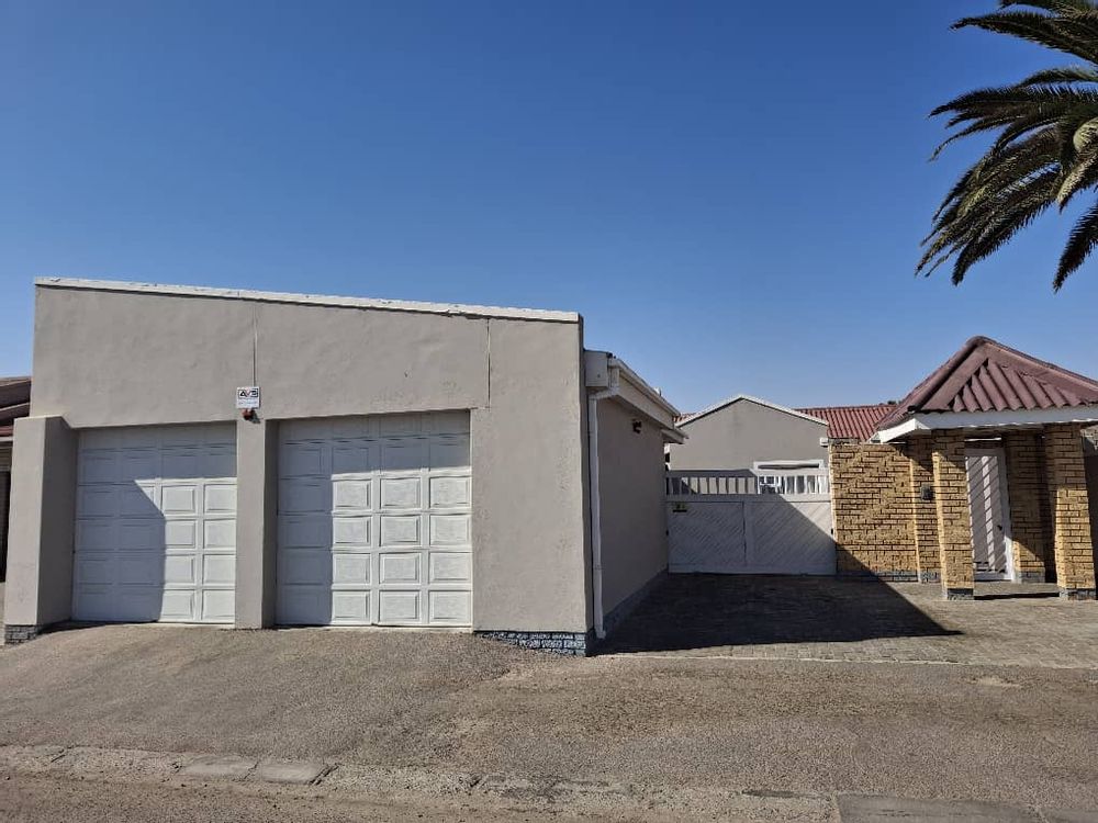 4 garages
