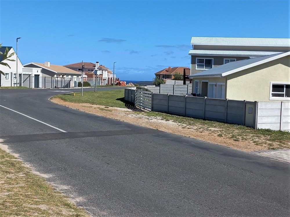 I stepped across the Street from our Plot. Permanent Ocean View - about 350 metres away from our Plot.