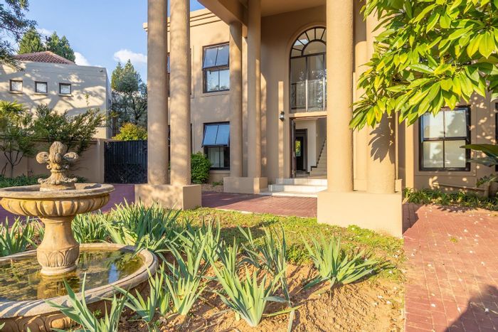 Kyalami Estates House For Sale: Spacious family home with pool, staff accommodation, and private garden.