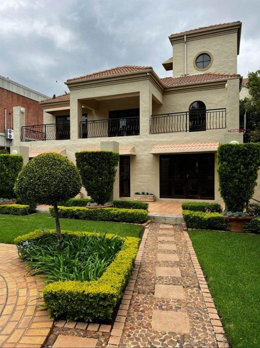 Douglasdale Property property and houses to rent in Douglasdale
