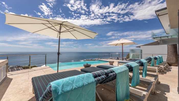 Property #2090178, House for sale in Bantry Bay