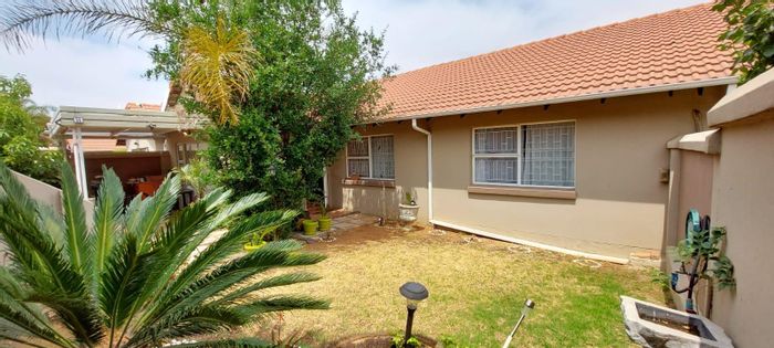 Property #2073246, House sold in Halfway Gardens