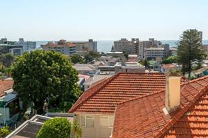 Property #2238701, Apartment rental monthly in Sea Point