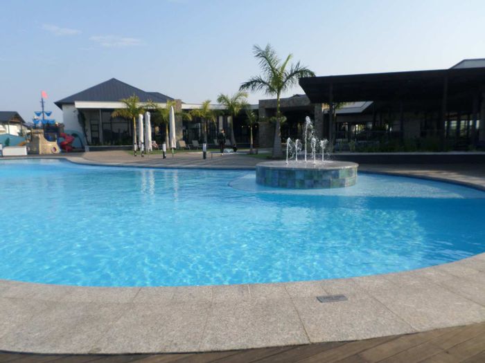 2-Bedroom Apartment To Rent in Ballito Central with secure parking and coastal access.