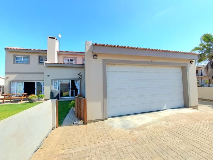 Property #2419735, House Rental Monthly in Suid Duin