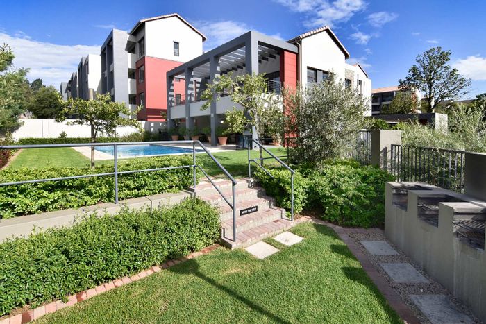 Lonehill Apartment To Rent: 1 Bed, Gym, Pool, Clubhouse, Secure Living.