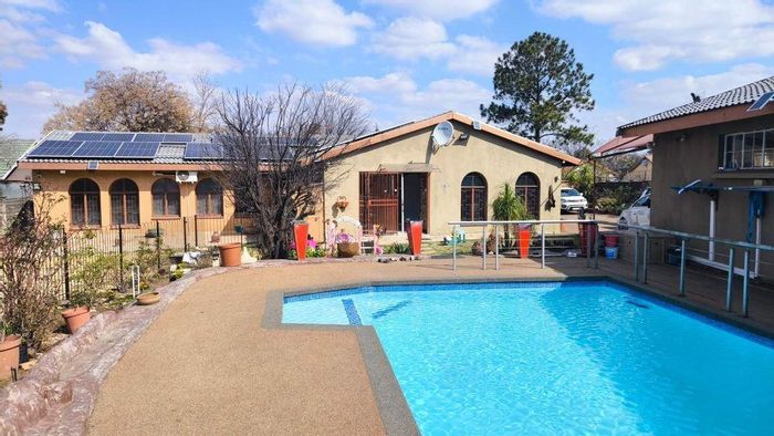 Versatile Brackenhurst house for sale with main residence and two granny flats.