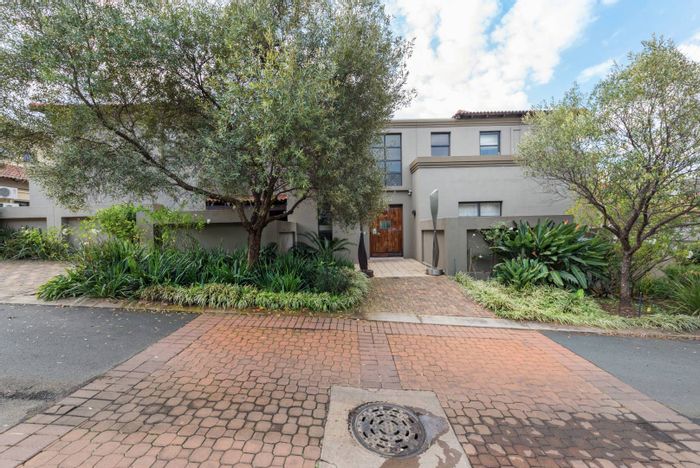 Property #2198390, House for sale in Dainfern Golf Estate