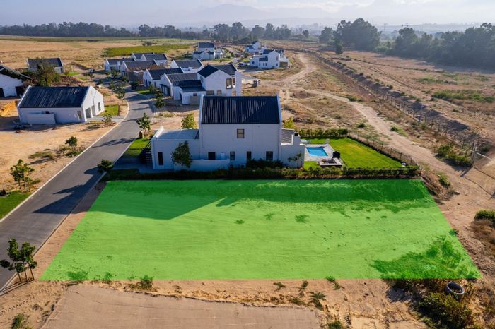 Vacant Land Residential in Paarl North For Sale: 587m² with green spaces, amenities.