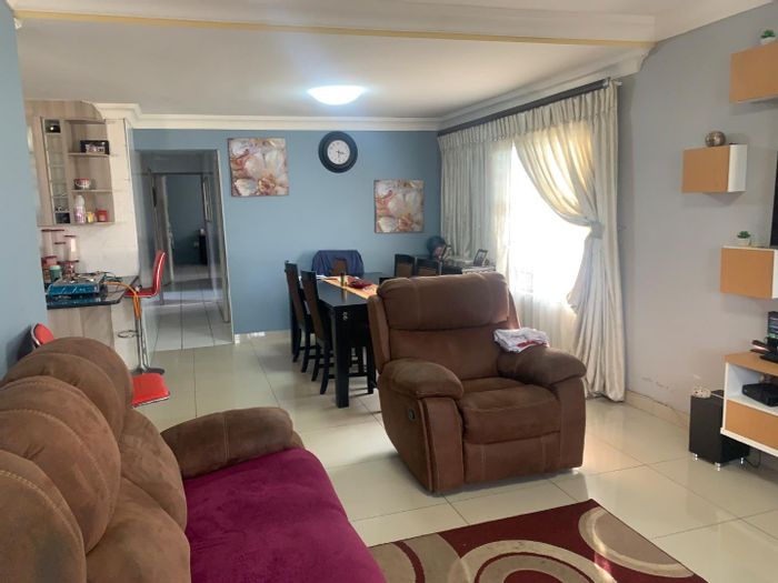 Glen Ridge House For Sale: 3 bedrooms, spacious yard, close to schools and shopping.