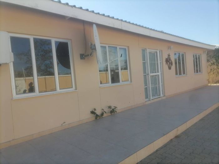 Property #2255460, House for sale in Ondangwa Central