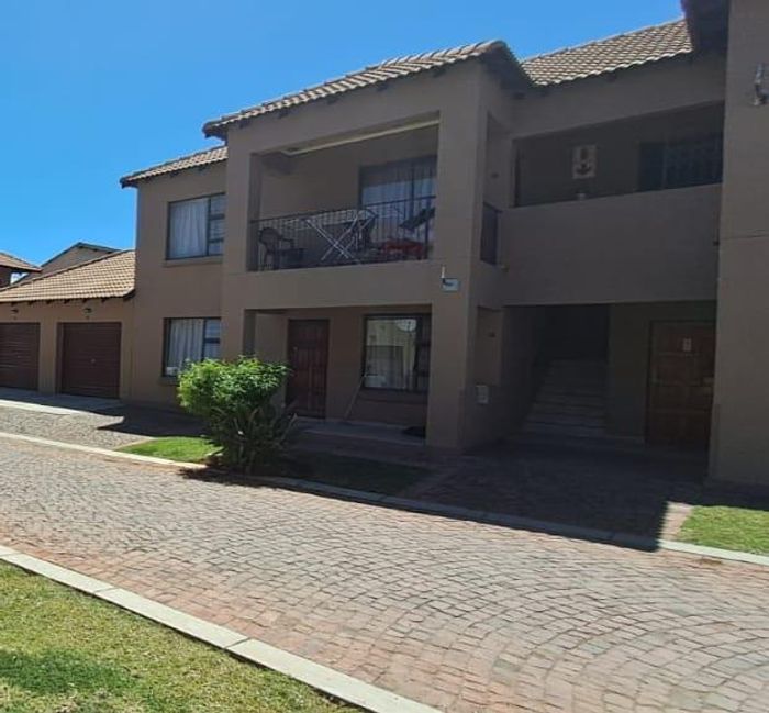 Property #2189419, Townhouse for sale in Brits