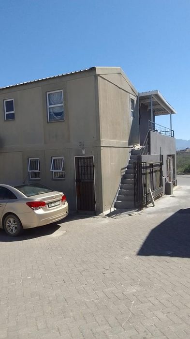 Property #2431112, House For Sale in Delft Central