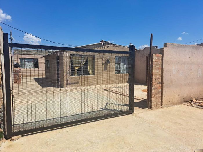 Property #2335290, House For Sale in Mamelodi East