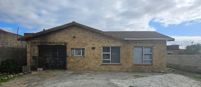Property #2391588, House For Sale in Gustrouw
