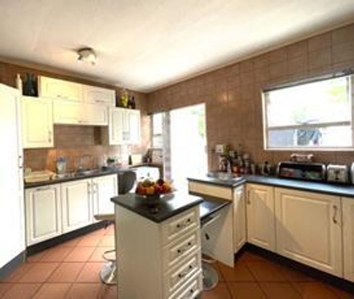 Property #2007331, Apartment rental monthly in Klein Windhoek