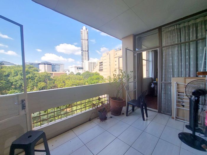 Property #2219440, Apartment for sale in Sandton Central