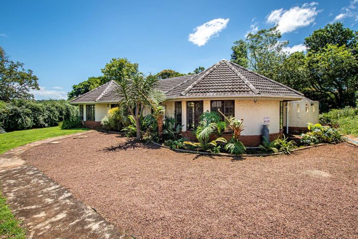 House for Sale in Waterfall Central: Pool, dual kitchens, spacious living areas.