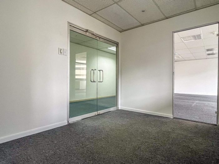 Property #2215448, Office rental monthly in Cape Town City Centre