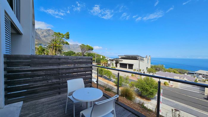 Property #2106882, Apartment pending sale in Camps Bay