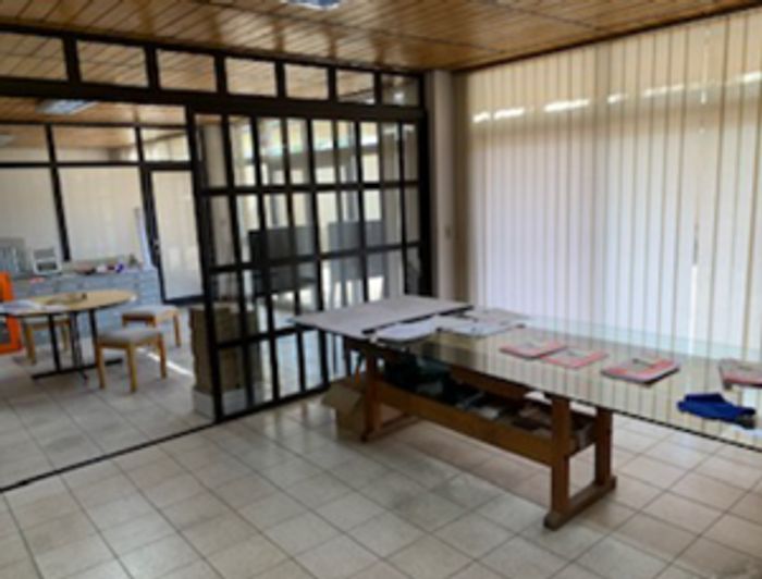 Property #2100667, Industrial rental monthly in Windhoek