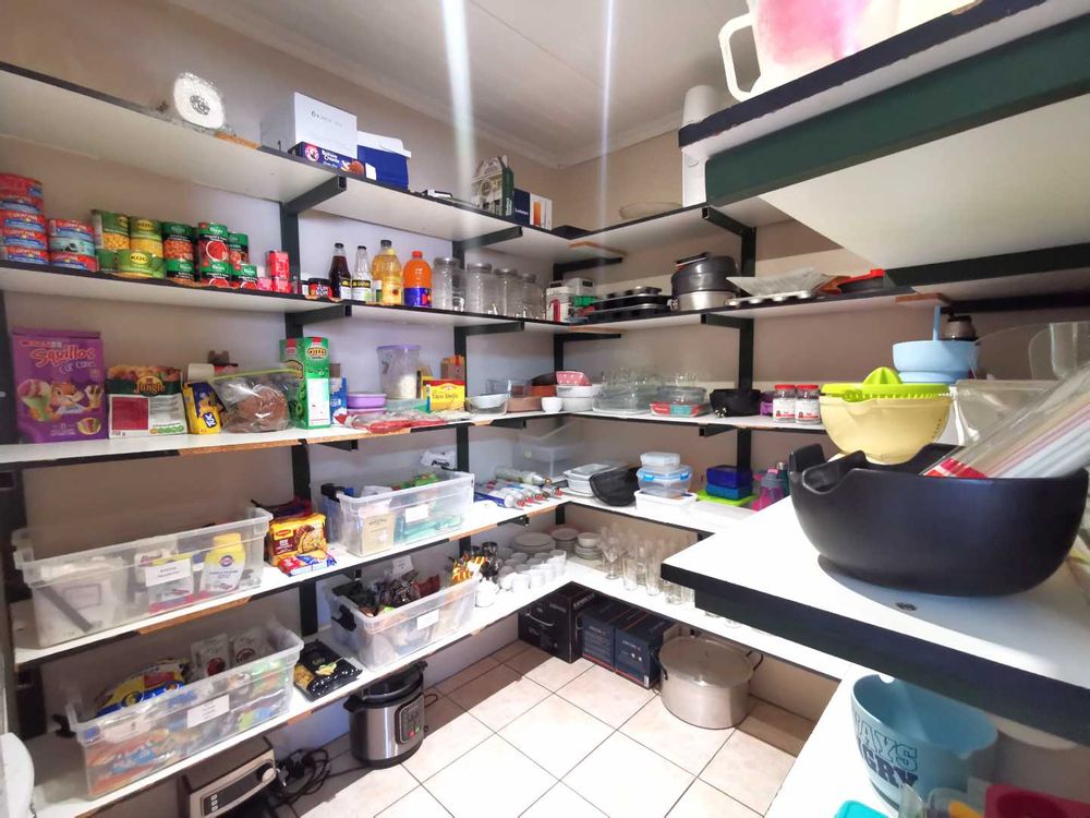 MAIN DWELLING - PANTRY ROOM 