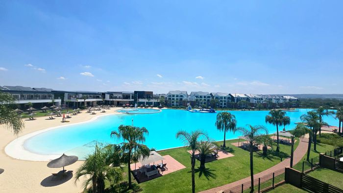 Blyde Riverwalk Estate Apartment For Sale: 1 bed, pool, gym, cinema, and more.