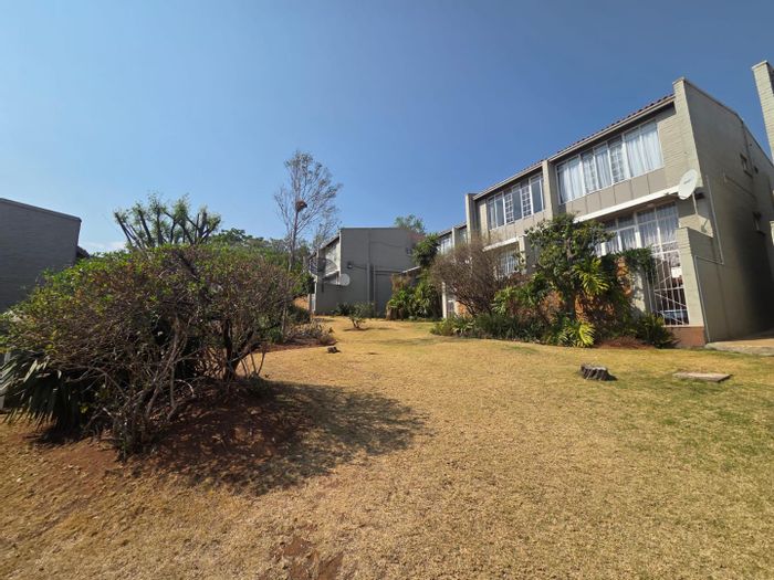 Property #2417084, Apartment For Sale in Florida Hills