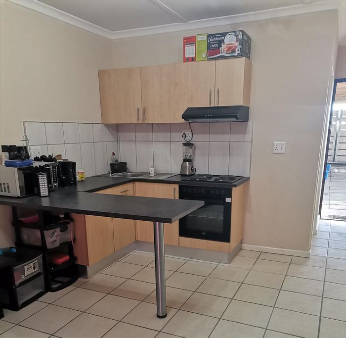 Property #2260370, House rental monthly in Pelican Park