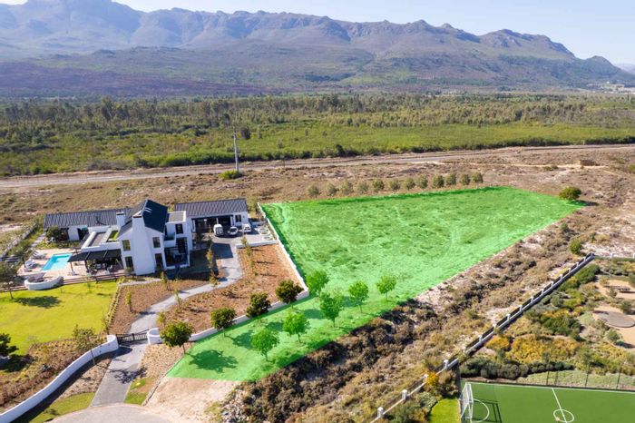 Vacant Land Residential for Sale in Val De Vie Estate with mountain views and amenities.
