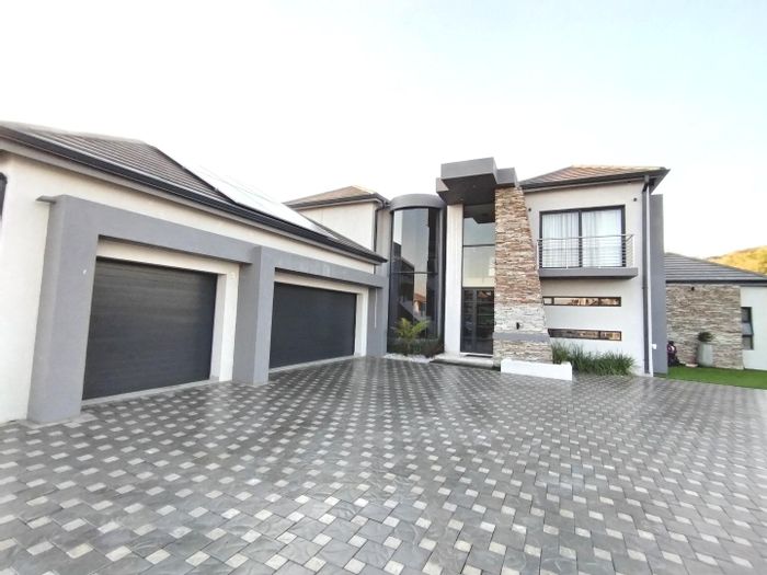 Elawini Lifestyle Estate House For Sale: 6 bedrooms, pool, clubhouse, staff quarters.