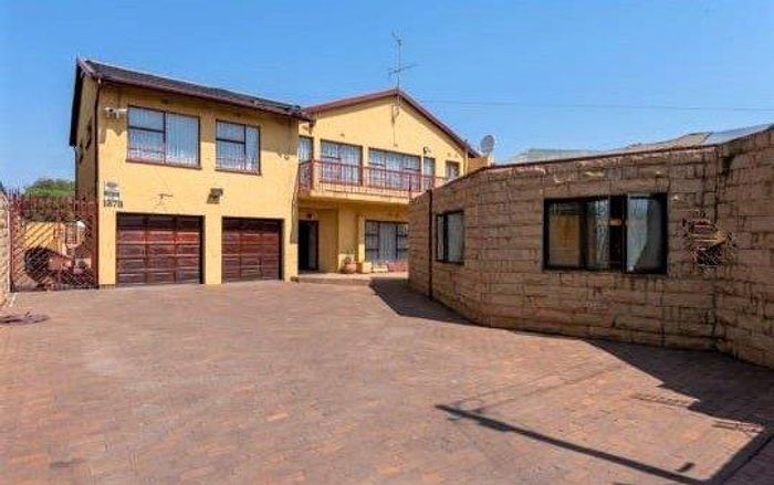 Property #2152372, House for sale in Lenasia South