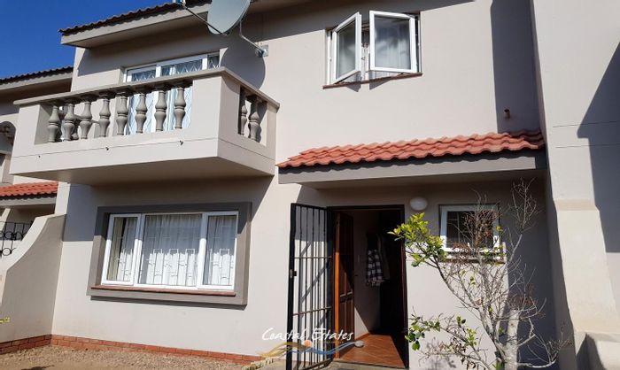 Hage Heights Townhouse For Sale: 3 Bedrooms, Double Garage, Courtyard, Private Balcony.